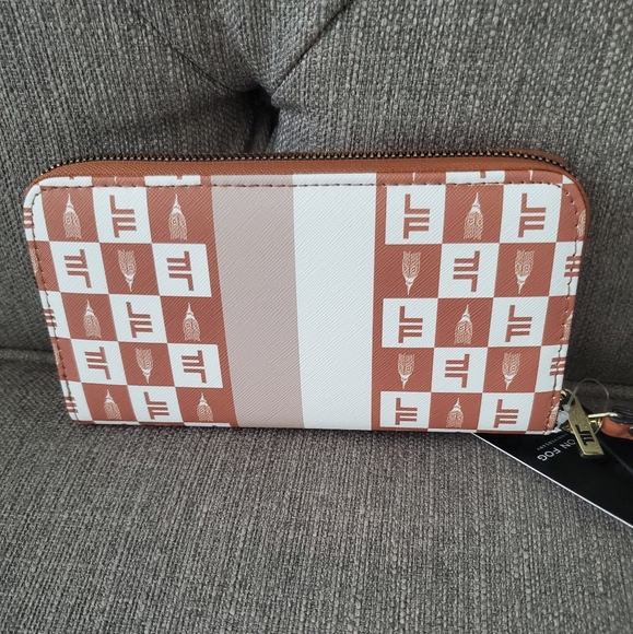 LONDON FOG ADALIA SIGNATURE ZIP AROUND WALLET - Picture 2 of 11